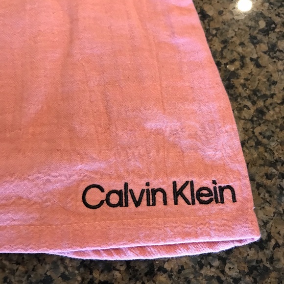 Calvin Klein 2 piece set.  Heart leggings sand top. Baby clothes NWT size 18M - Picture 8 of 9